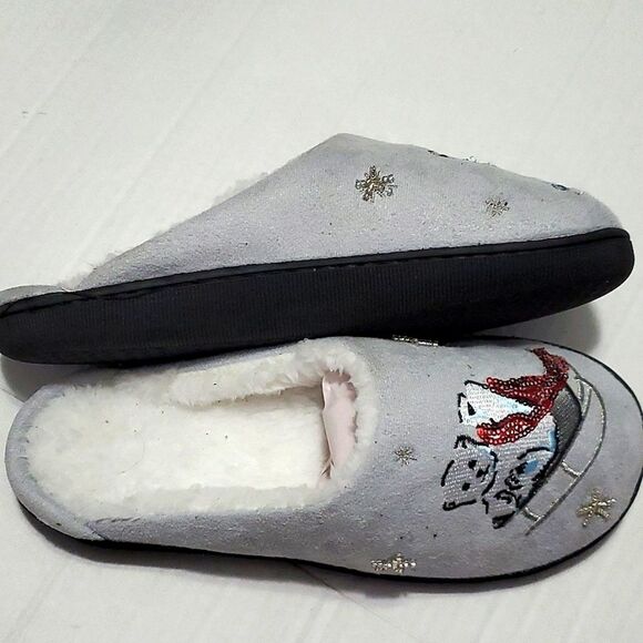Vera Bradley Christmas Polar Bear & Fox Gray Fuzzy Slip On Slippers - Picture 6 of 8